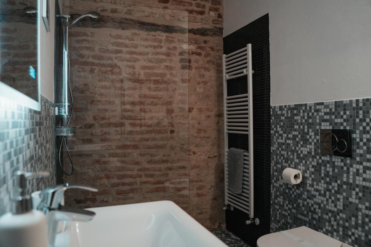 Apartmán Centro Storico Recinto Dei Nobili 2-Private Parking Asti Exteriér fotografie